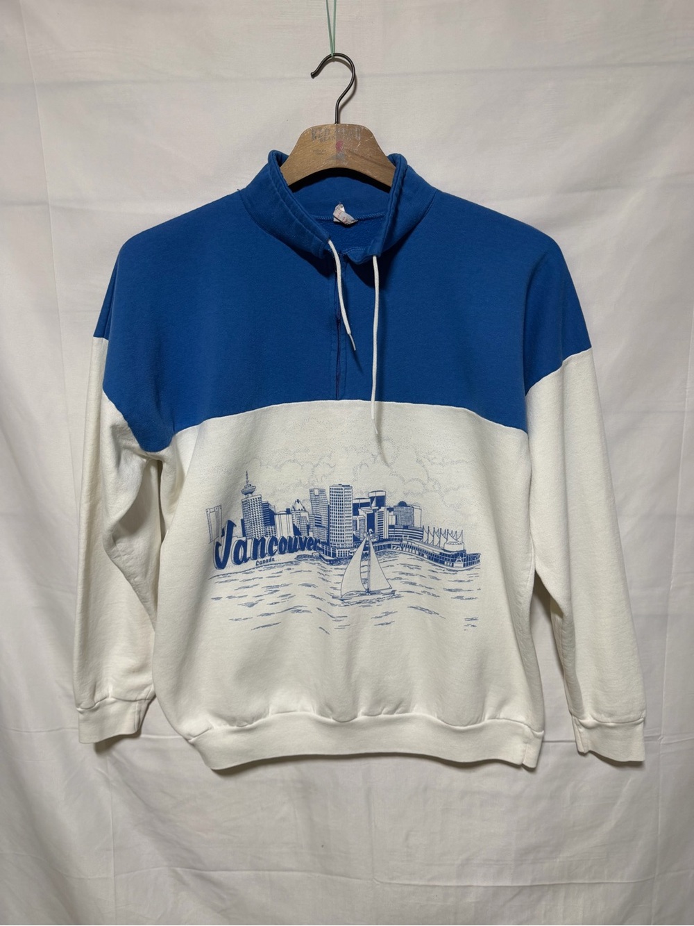 Vintage Vancouver Canada Blue & White
Pullover Sweatshirt XL
